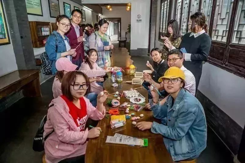 亲子|带着孩子去“丝博园”野外探险,和动物亲密互动